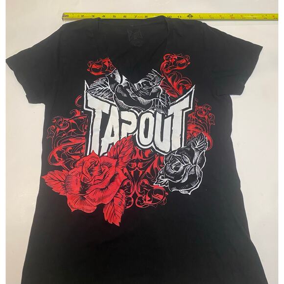 Vintage Y2K Tap Out MMA Women’s V-Neck Double Sided Shirt W/Red & White Roses, M - Picture 3 of 6